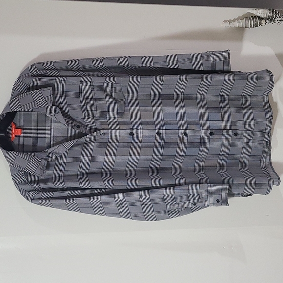 Grey Plaid Tunic • Plus Size • Size 1 - Picture 1 of 4